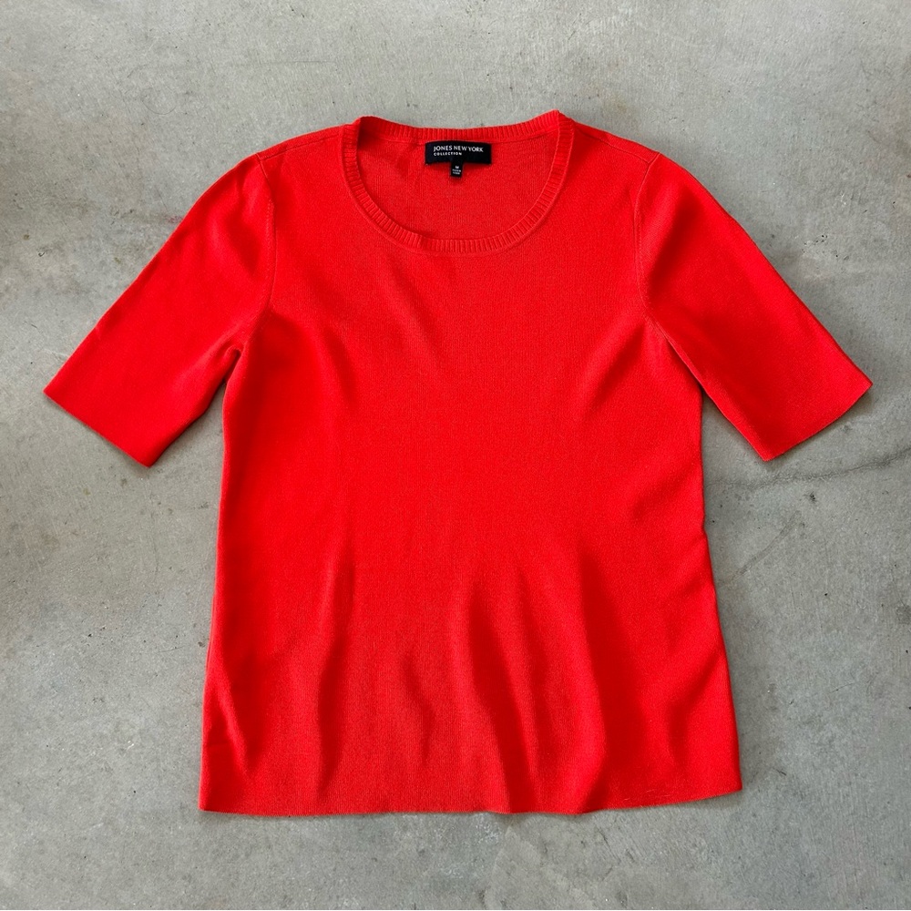 Poppy red top